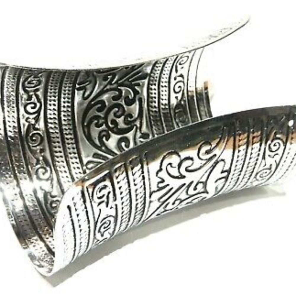 Cuff bracelet - Picture 2 of 3